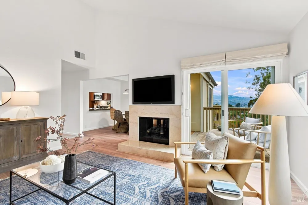 8 Chaucer Court Mill Valley, CA 94941