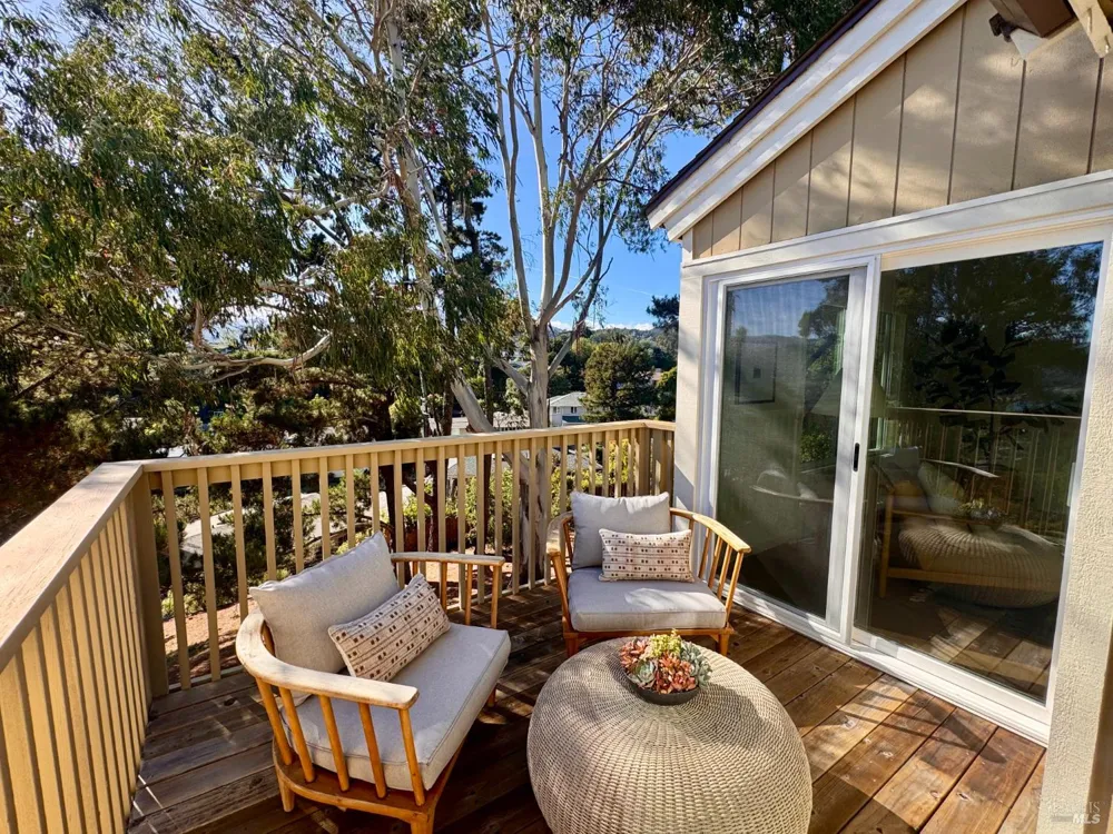 8 Chaucer Court Mill Valley, CA 94941