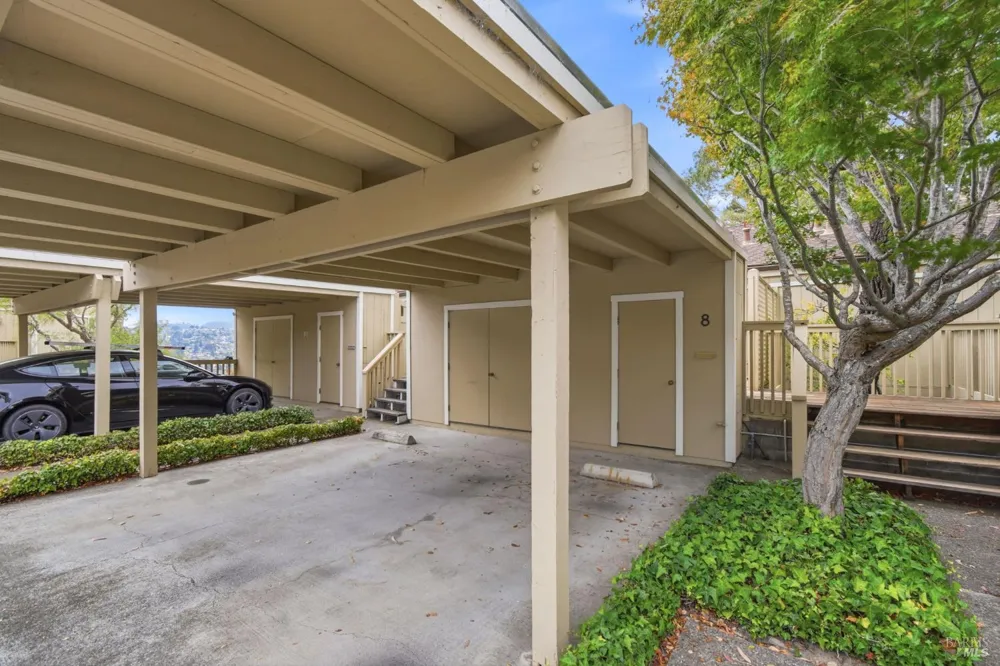 8 Chaucer Court Mill Valley, CA 94941