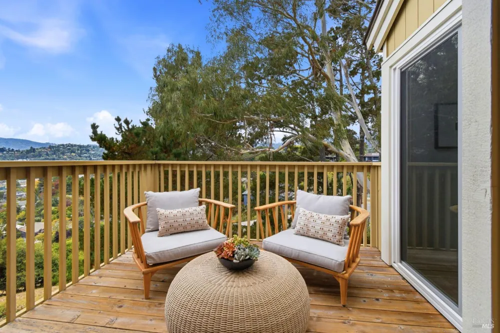 8 Chaucer Court Mill Valley, CA 94941