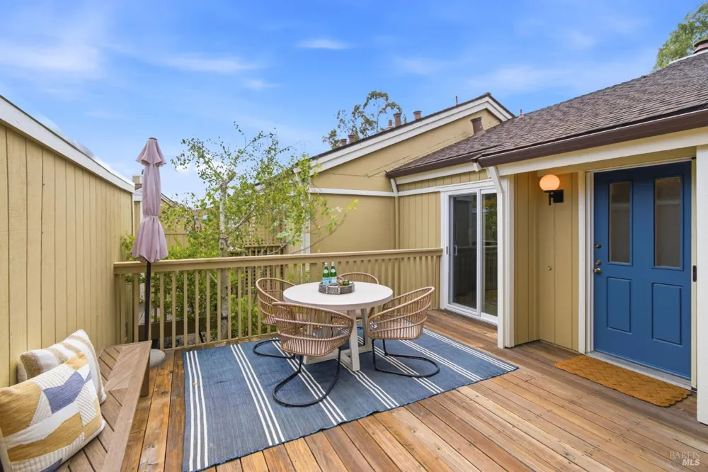 8 Chaucer Court Mill Valley, CA 94941