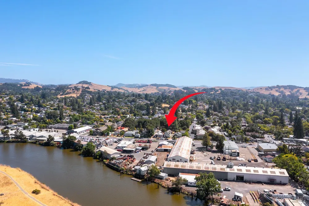 732 Petaluma Boulevard S Petaluma, CA 94952
