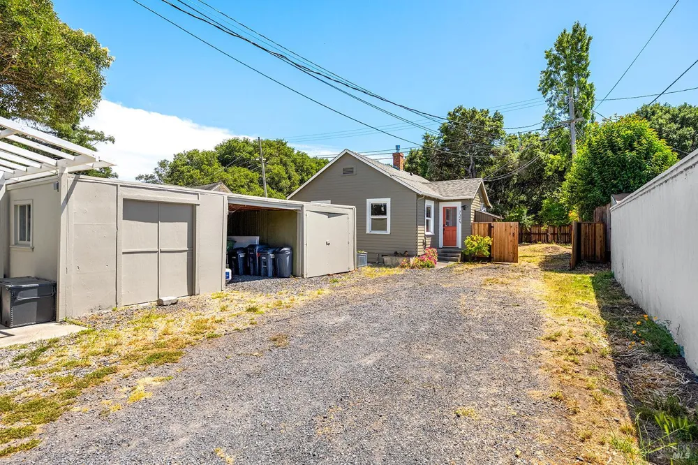 732 Petaluma Boulevard S Petaluma, CA 94952