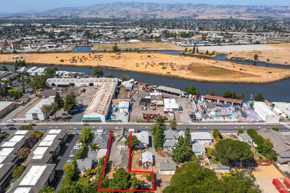 732 Petaluma Boulevard S Petaluma, CA 94952