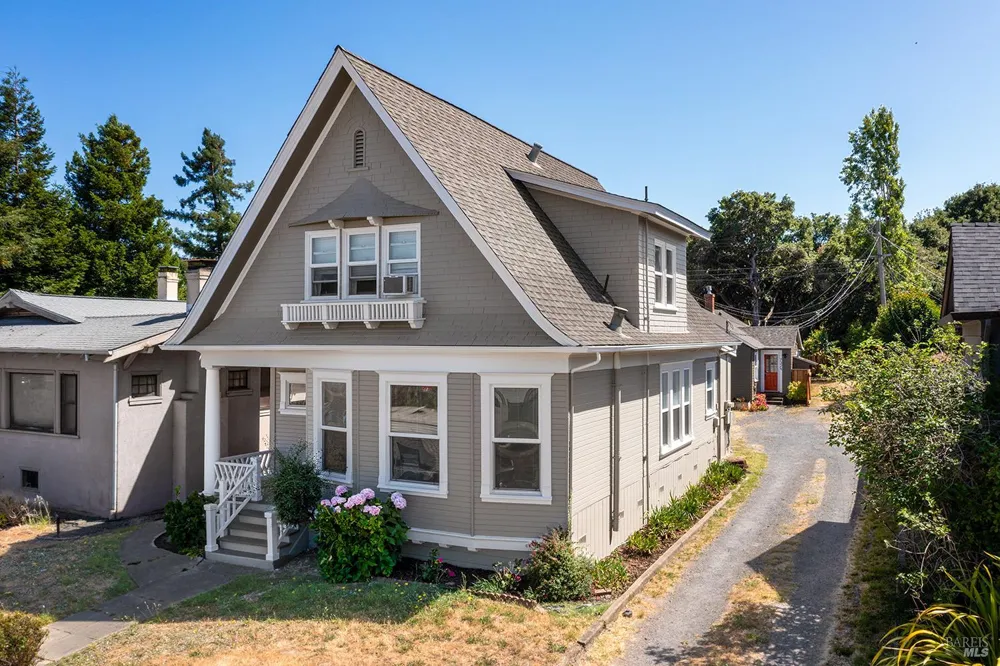 732 Petaluma Boulevard S Petaluma, CA 94952