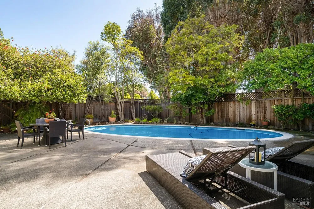 7 Locksly Lane San Rafael, CA 94901