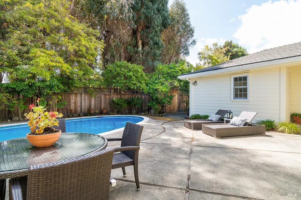 7 Locksly Lane San Rafael, CA 94901