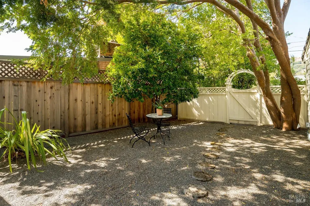 7 Locksly Lane San Rafael, CA 94901