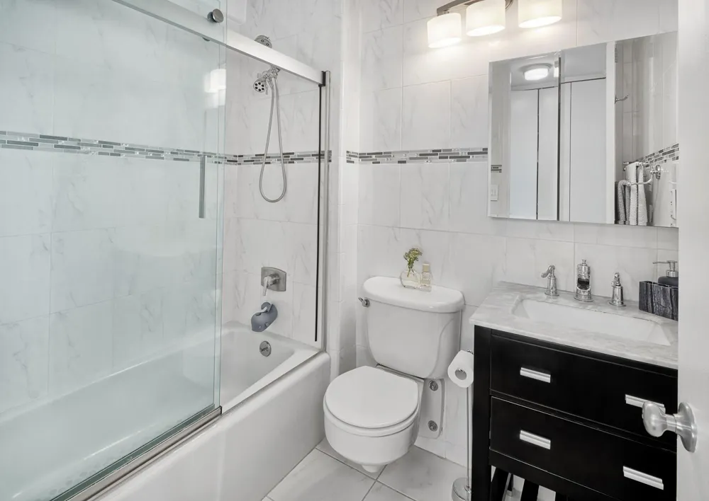 7004 BLVD EAST Guttenberg, NJ 07093