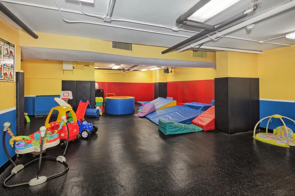 7004 BLVD EAST Guttenberg, NJ 07093