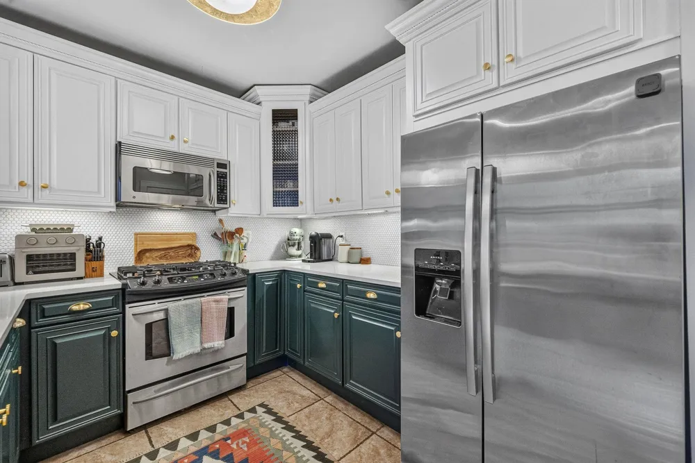 121 BLOOMFIELD ST Hoboken, NJ 07030