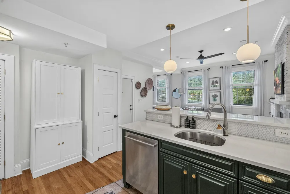 121 BLOOMFIELD ST Hoboken, NJ 07030