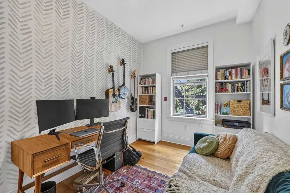 121 BLOOMFIELD ST Hoboken, NJ 07030