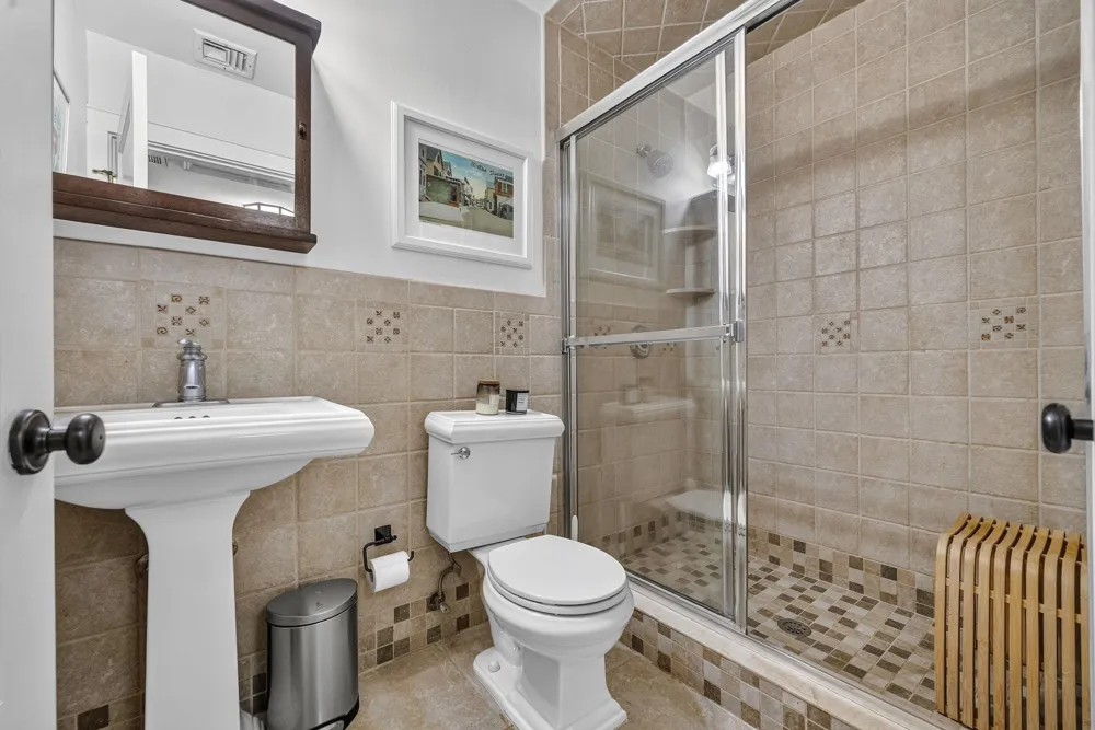 121 BLOOMFIELD ST Hoboken, NJ 07030