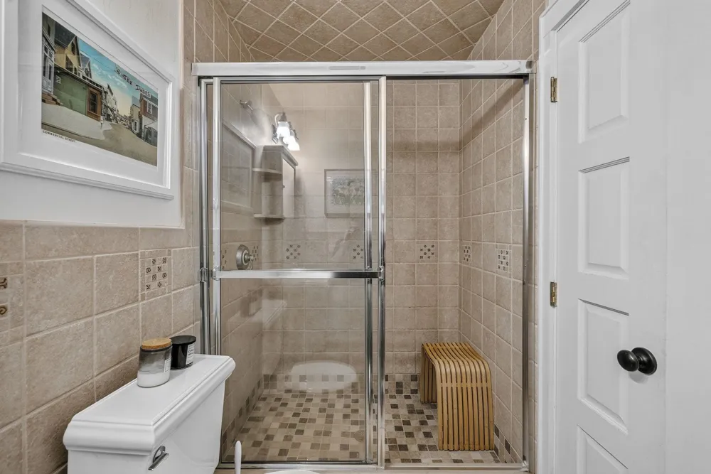 121 BLOOMFIELD ST Hoboken, NJ 07030