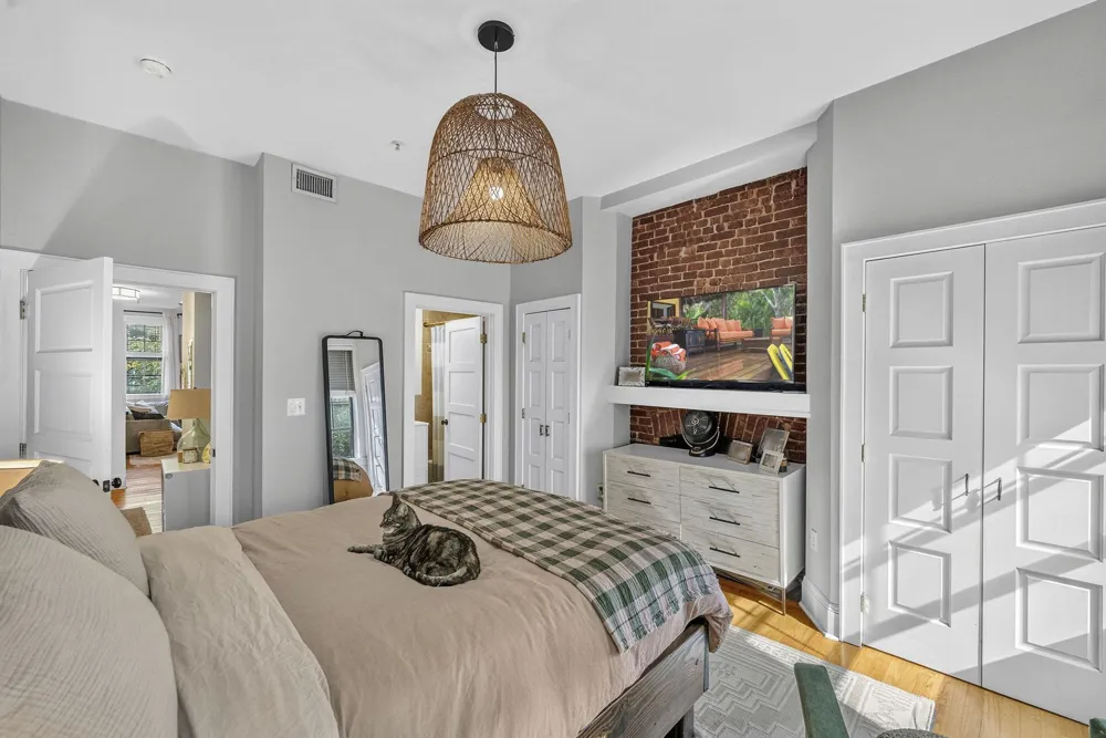 121 BLOOMFIELD ST Hoboken, NJ 07030
