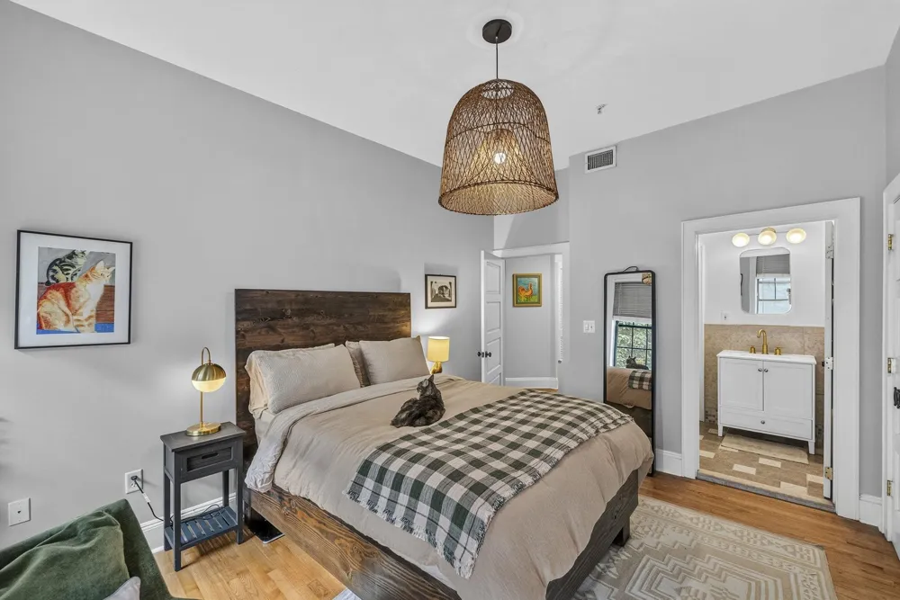 121 BLOOMFIELD ST Hoboken, NJ 07030