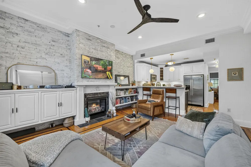 121 BLOOMFIELD ST Hoboken, NJ 07030