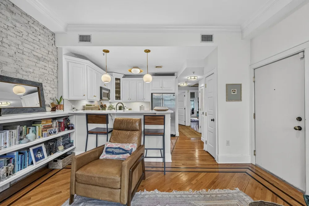 121 BLOOMFIELD ST Hoboken, NJ 07030