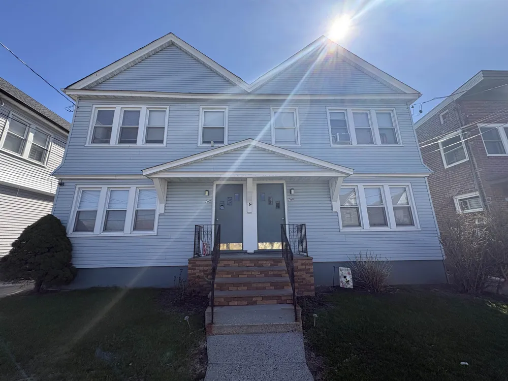 762 FOREST ST Kearny, NJ 07302
