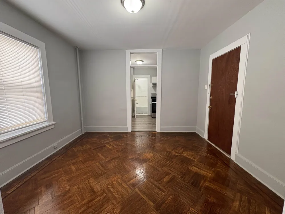 762 FOREST ST Kearny, NJ 07302