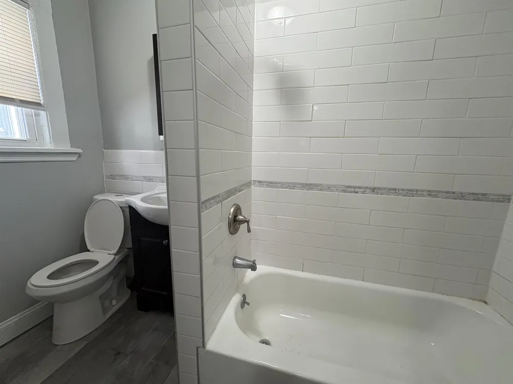 762 FOREST ST Kearny, NJ 07302