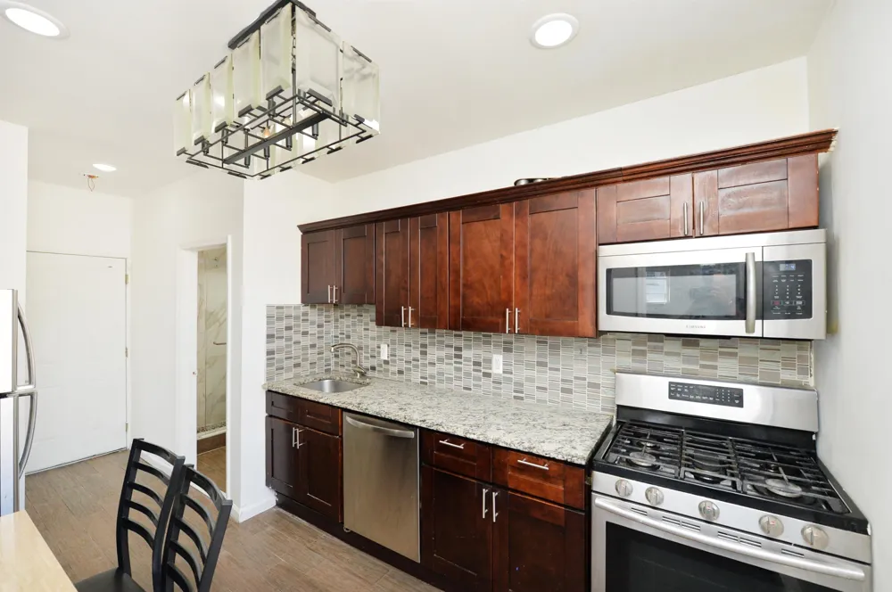 6245 KENNEDY BLVD North Bergen, NJ 07047