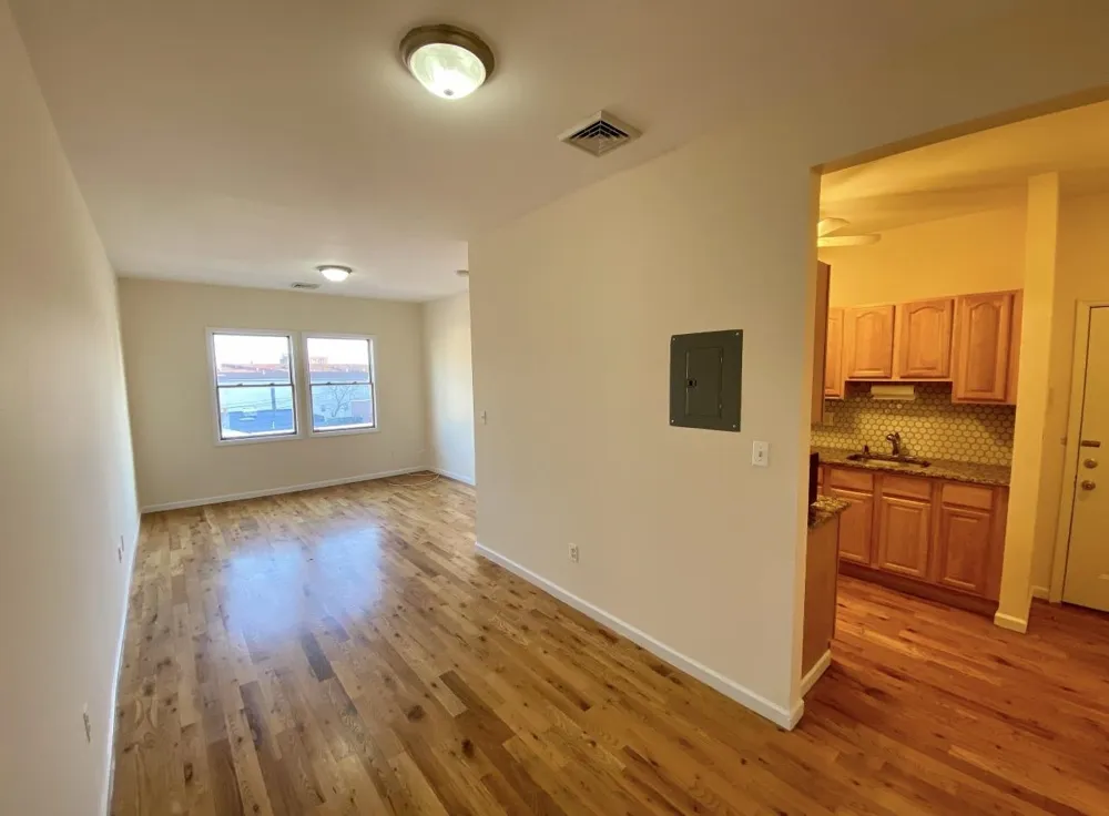 391 BROADWAY Bayonne, NJ 07002