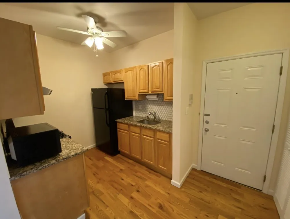 391 BROADWAY Bayonne, NJ 07002