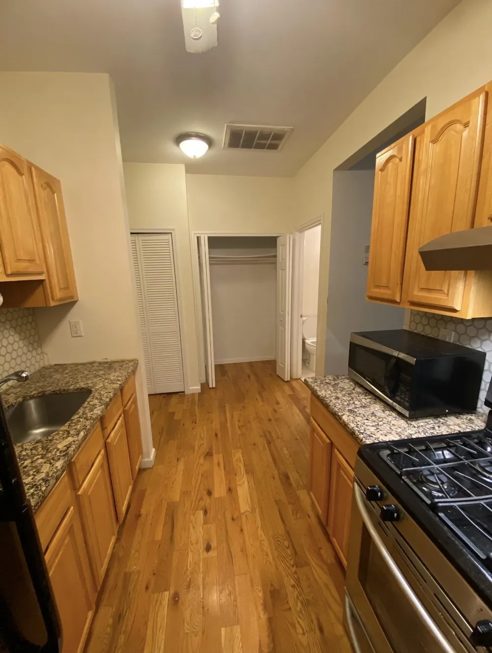 391 BROADWAY Bayonne, NJ 07002