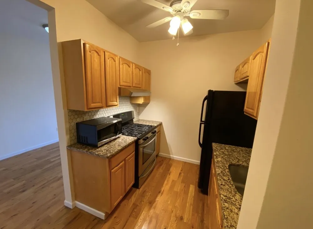 391 BROADWAY Bayonne, NJ 07002