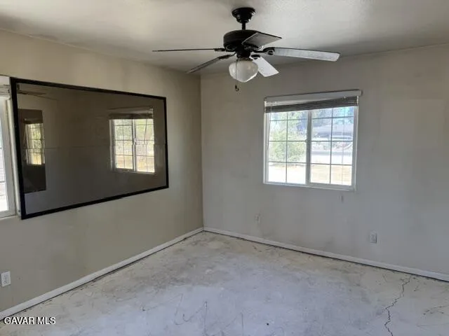 11132 E Avenue R6 Littlerock, CA 93543
