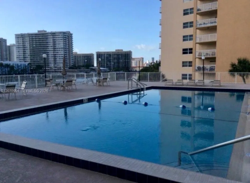 111 Golden Isles Dr #E4 Hallandale Beach, FL 33009