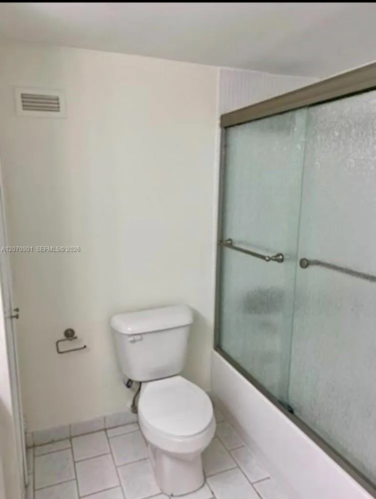 111 Golden Isles Dr #E4 Hallandale Beach, FL 33009