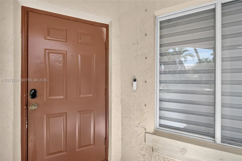 16407 SW 73rd Ter Miami, FL 33193