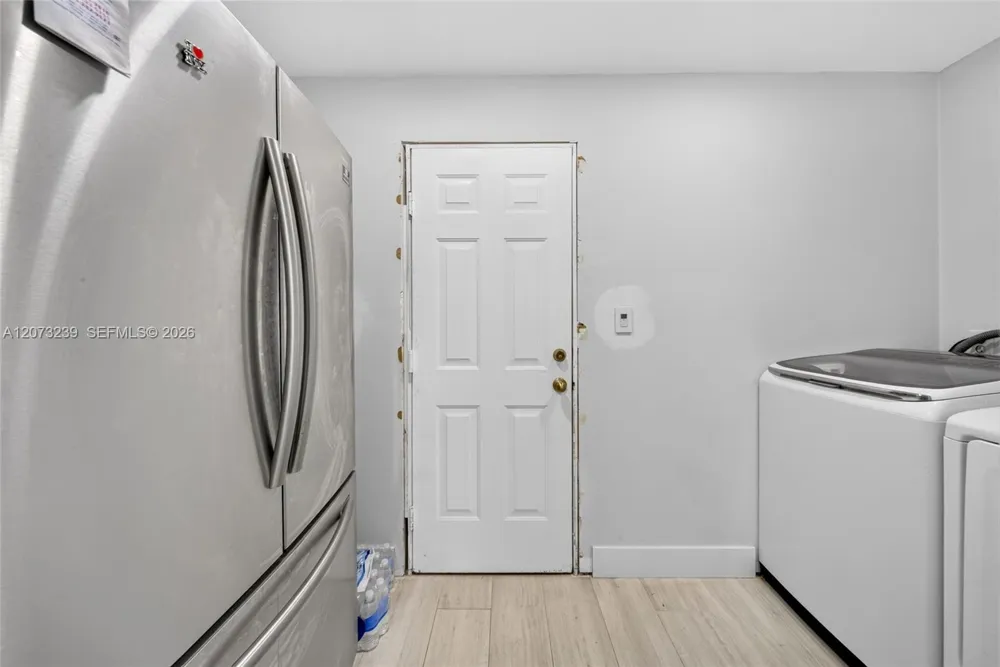 16407 SW 73rd Ter Miami, FL 33193