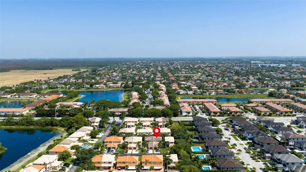 16407 SW 73rd Ter Miami, FL 33193