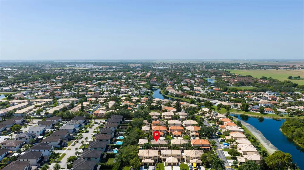 16407 SW 73rd Ter Miami, FL 33193