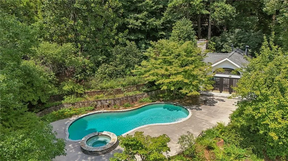 3990 E Brookhaven Drive NE Atlanta, GA 30319