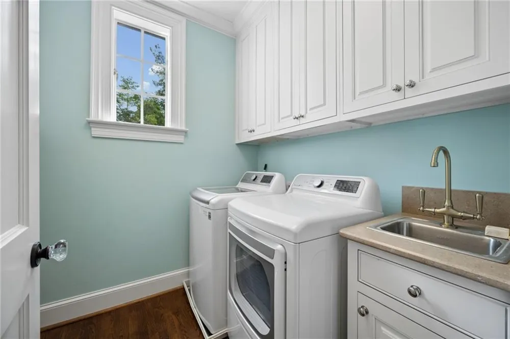 3990 E Brookhaven Drive NE Atlanta, GA 30319