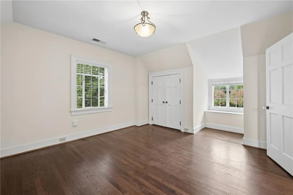 3990 E Brookhaven Drive NE Atlanta, GA 30319
