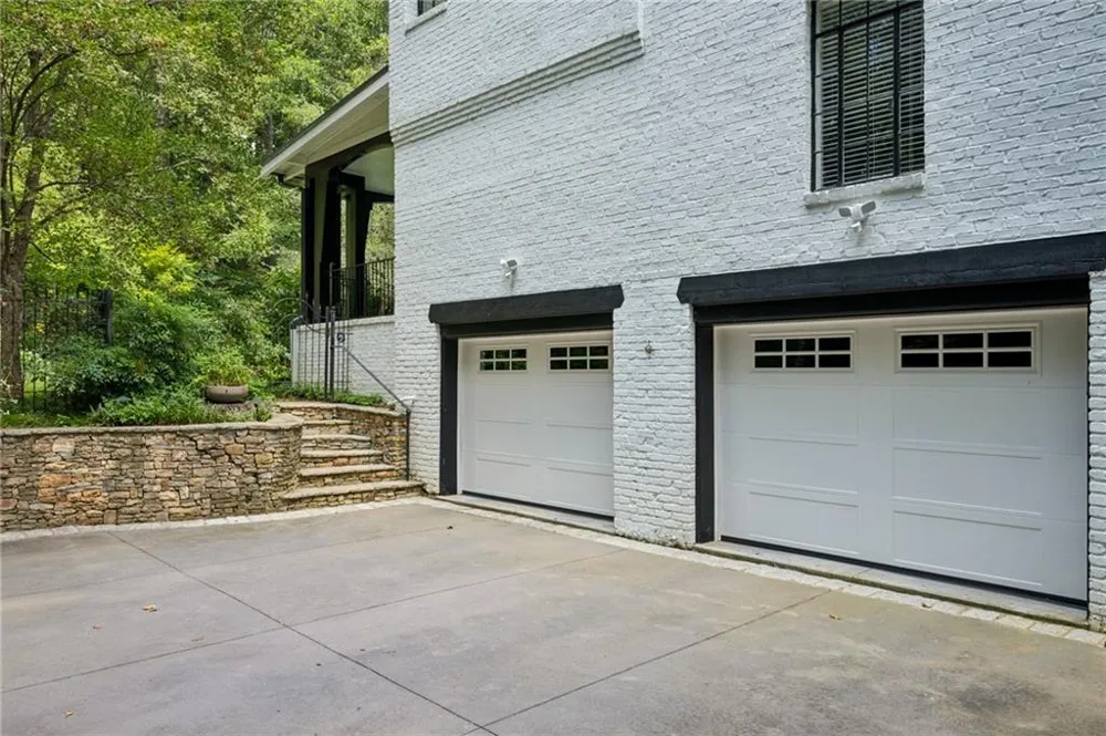 3990 E Brookhaven Drive NE Atlanta, GA 30319
