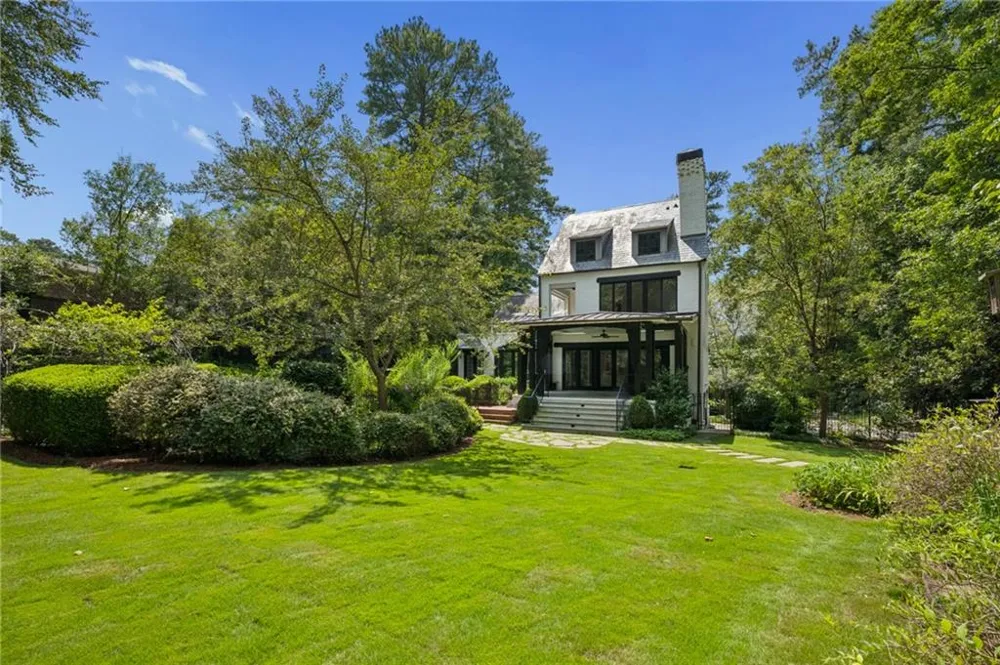 3990 E Brookhaven Drive NE Atlanta, GA 30319