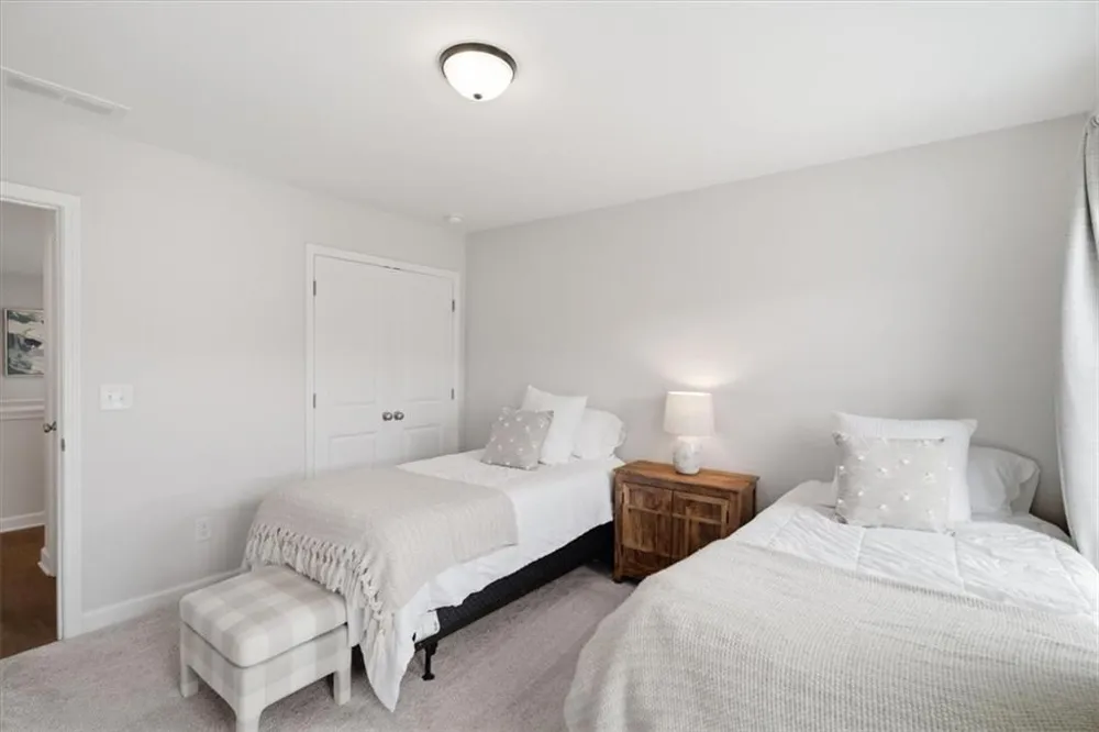 112 Winsome Way Woodstock, GA 30188