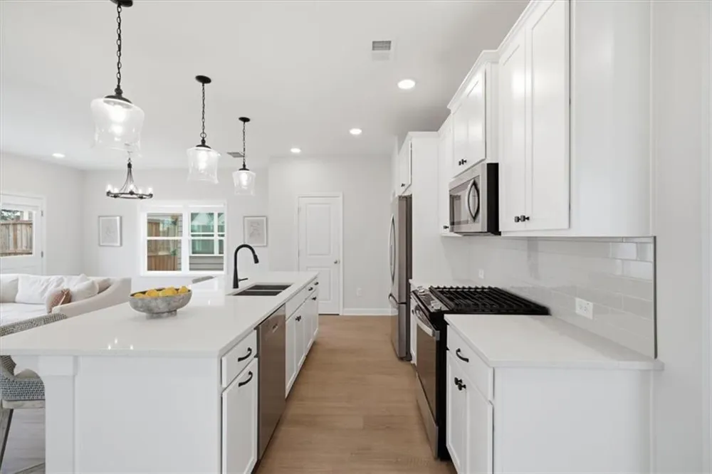 112 Winsome Way Woodstock, GA 30188