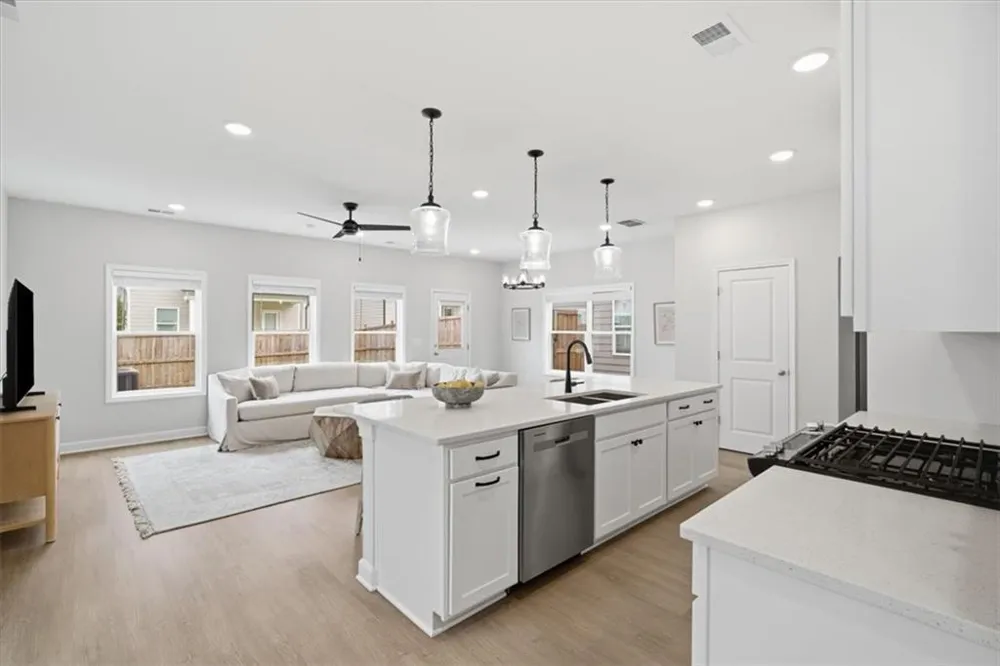 112 Winsome Way Woodstock, GA 30188