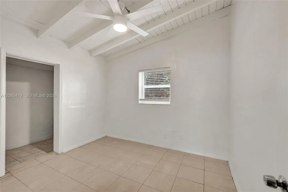 1843 Lauderdale Manor Dr Fort Lauderdale, FL 33311