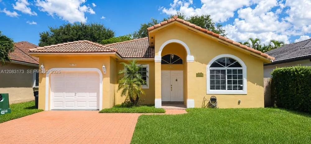 15339 SW 32nd Ter Miami, FL 33185