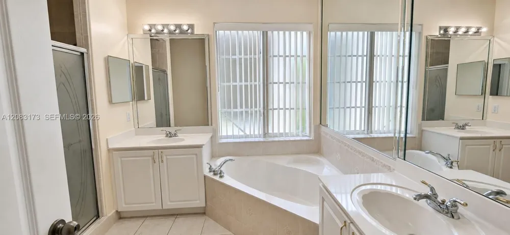 15339 SW 32nd Ter Miami, FL 33185