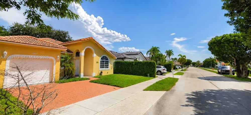 15339 SW 32nd Ter Miami, FL 33185